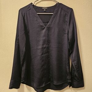 EXPRESS Black v-neck Blouse - Size small